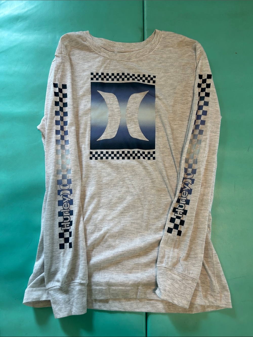 Hurley Light Gray Long Sleeve Tee with Blue Graphic
